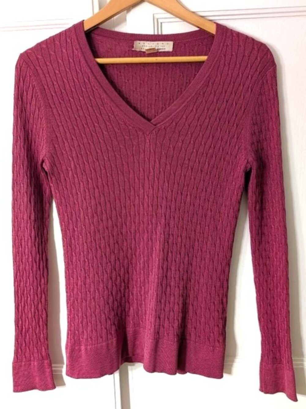 Belford 100% Silk V-Neck Cable Knit Sweater Size M